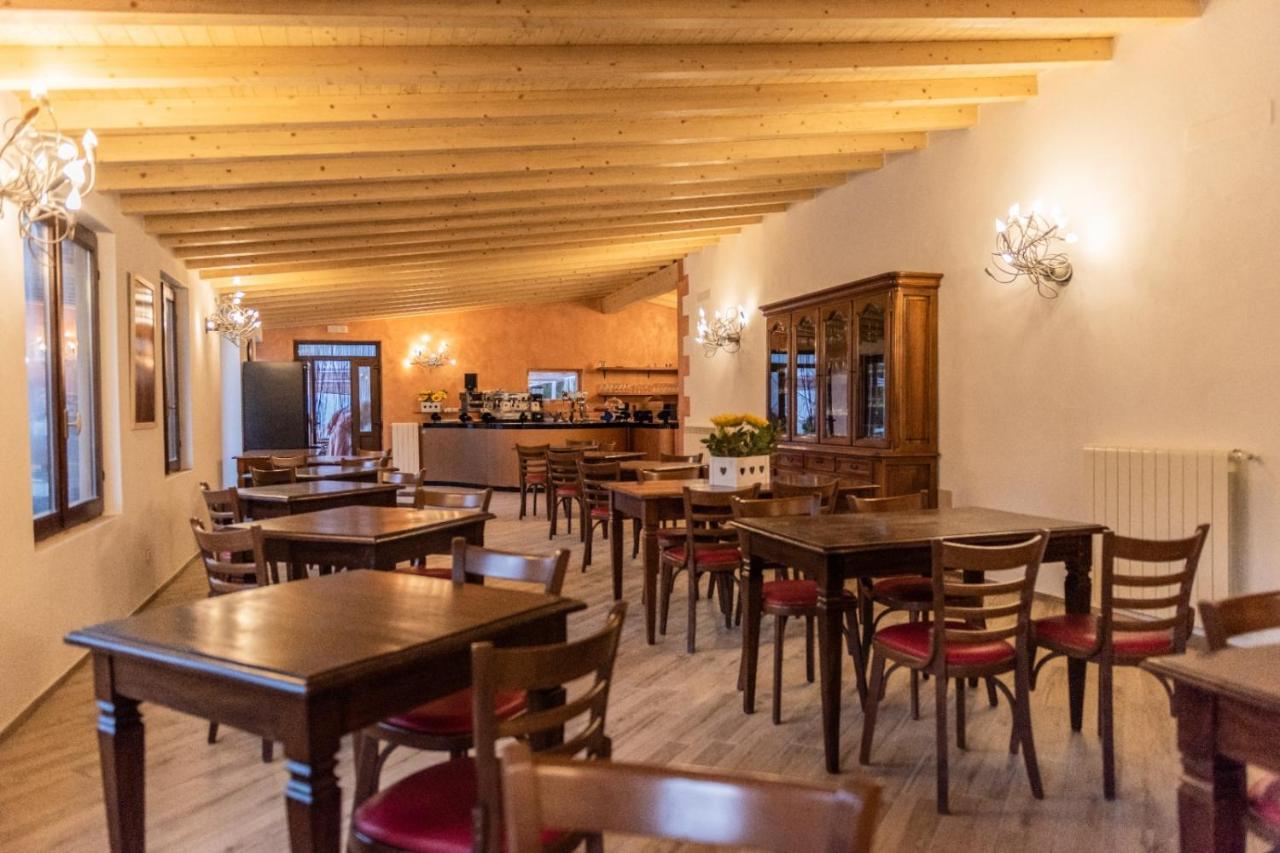 Agriturismo La Fornace Centro Ippico Комо Экстерьер фото