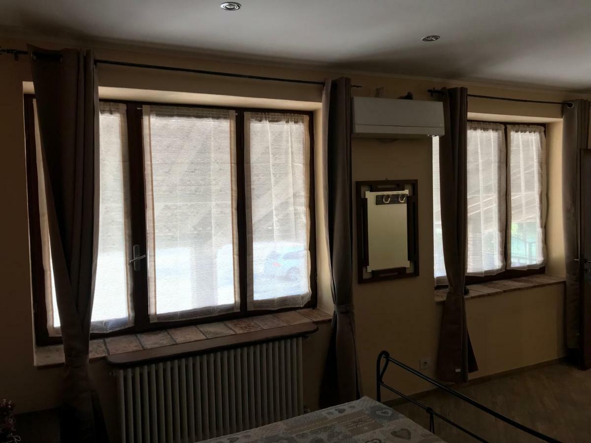 Agriturismo La Fornace Centro Ippico Комо Экстерьер фото