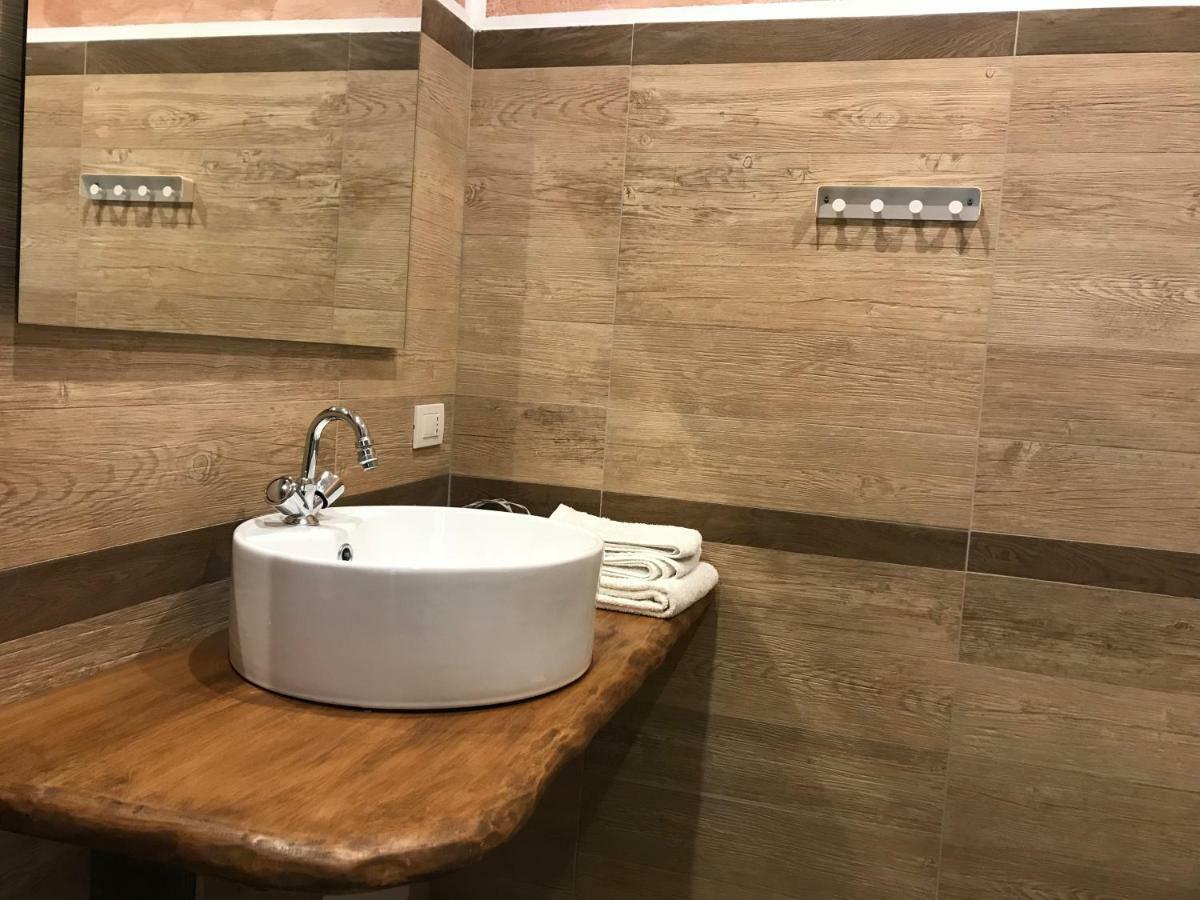 Agriturismo La Fornace Centro Ippico Комо Экстерьер фото